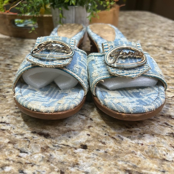 Fendi Distressed Denim w/ Gold Hardware & Cutout Block Heel Mules 38.5 - Picture 8 of 10